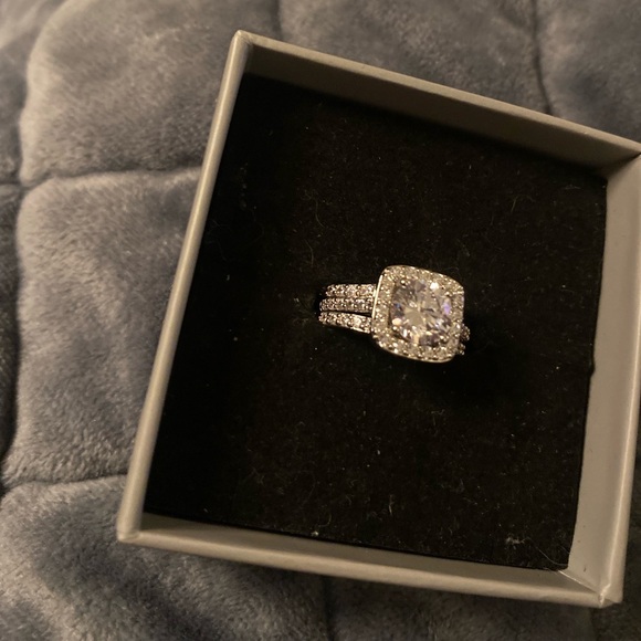 Diamond Engagement Set - Picture 5 of 6